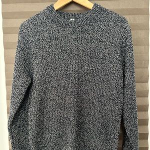Uniqlo knitted sweater